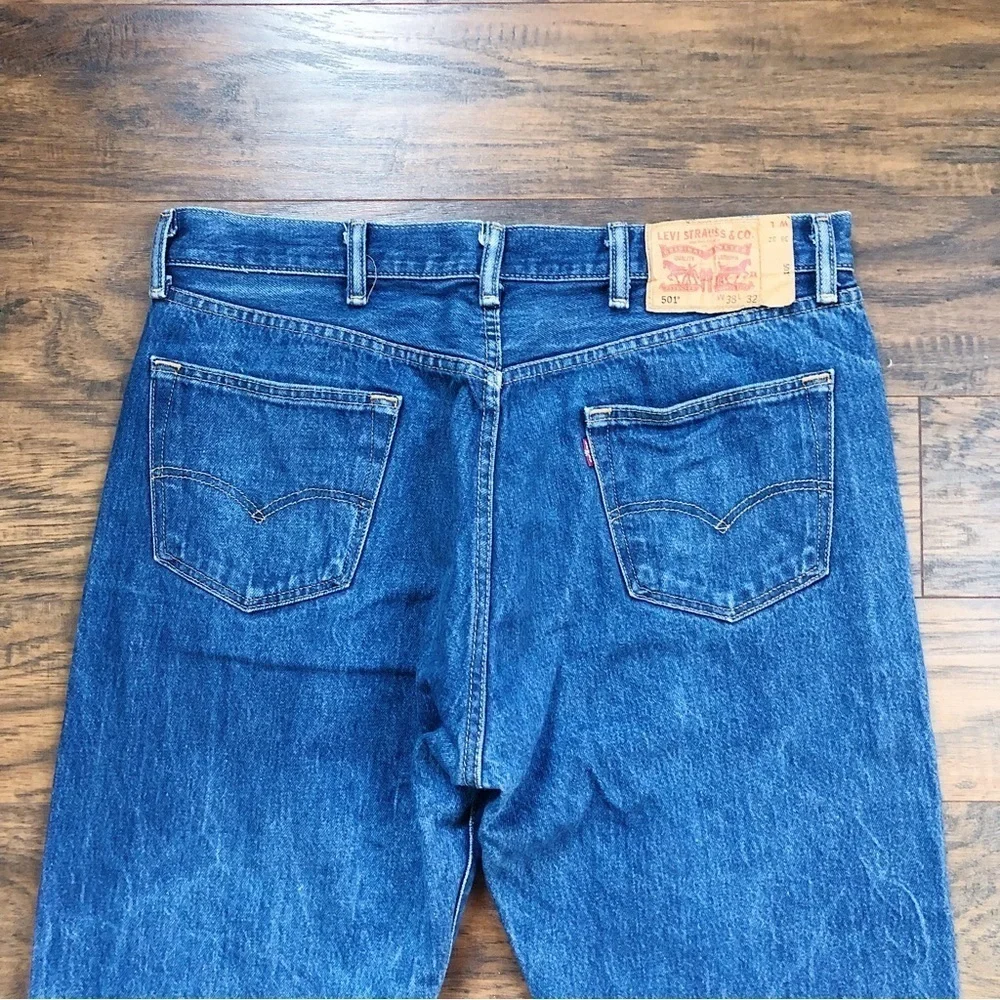 Levi’s • 501 Original Shrink To Fit jeans mid rise straight leg rigid denim